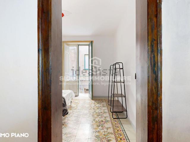 Appartamento in vendita di 220 m² in Via Carrara