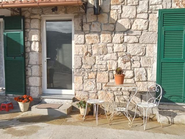 Appartamento in vendita di 220 m² in Via Ciappin
