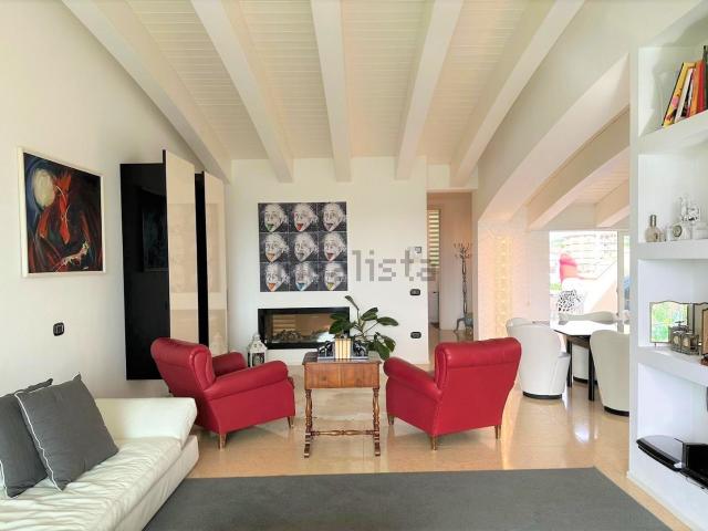 Appartamento in vendita di 220 m² in Via Bovio