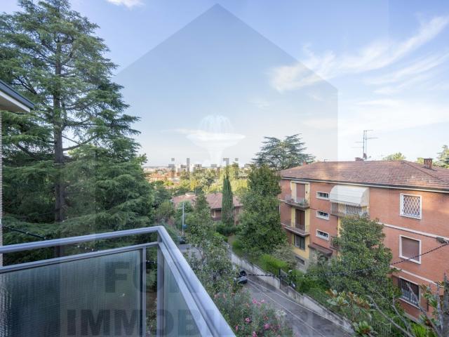 Appartamento in vendita di 220 m² in Via Gaspare Tagliacozzi