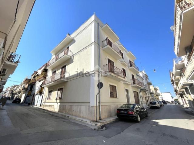 Appartamento in vendita di 220 m² in Via Generale Luigi Cadorna, 55