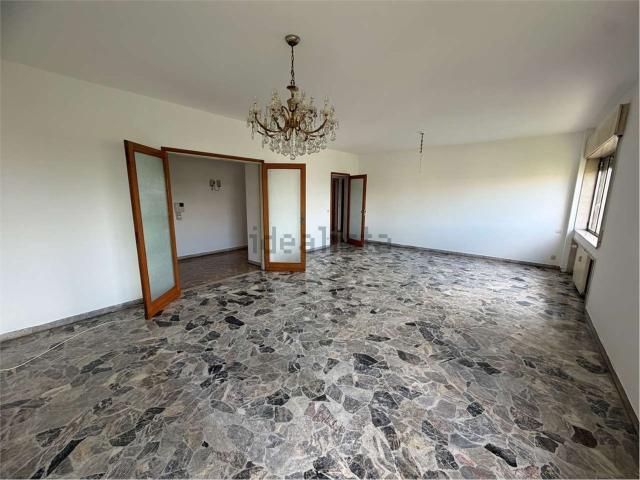 Appartamento in vendita di 220 m² in Via Giuseppe Verdi, 11