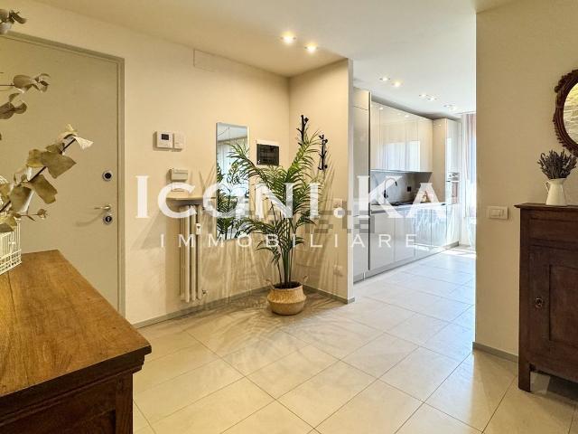Appartamento in vendita di 220 m² in Via Giuseppe Verdi, 9