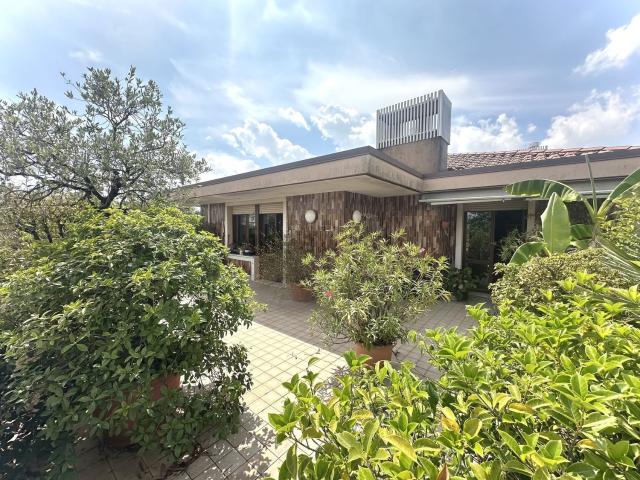 Appartamento in vendita di 220 m² in Via Giorgione, 6