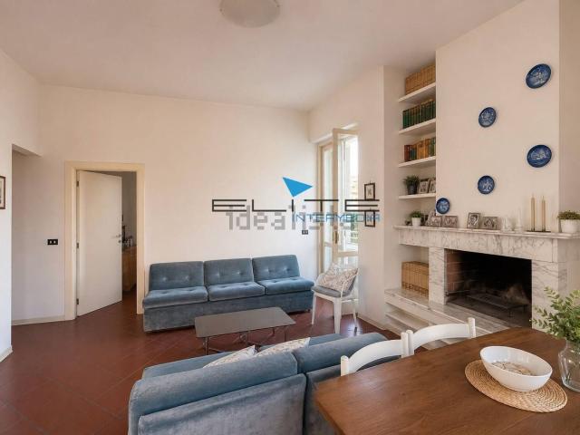 Appartamento in vendita di 220 m² in Via Don Domenico Marulli, 16