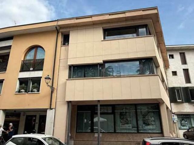 Appartamento in vendita di 220 m² in Via dal Molin