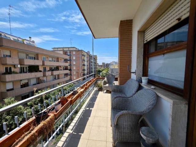 Appartamento in vendita di 220 m² in Via del Mare, 14