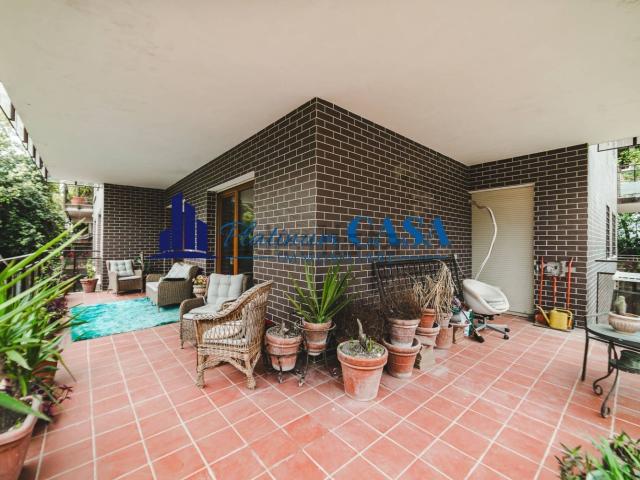 Appartamento in vendita di 220 m² in Via della Mendola, 80