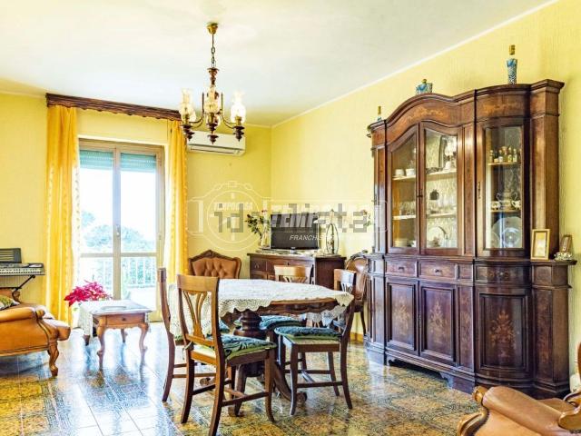 Appartamento in vendita di 220 m² in Via della Stella Polare, 21