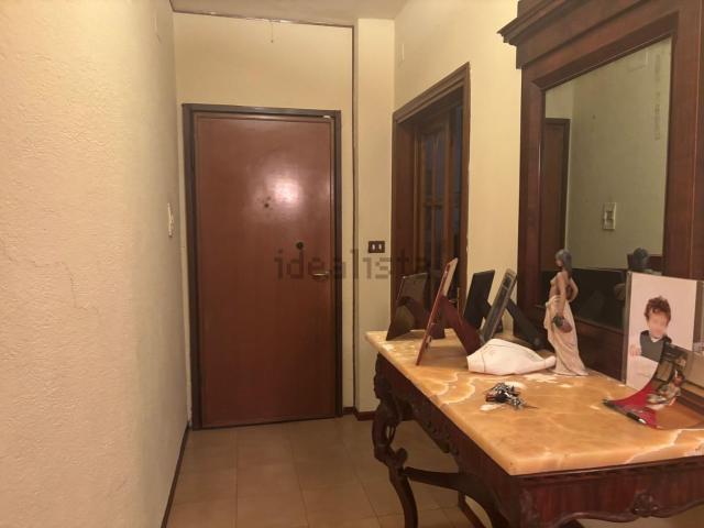 Appartamento in vendita di 220 m² in Via Enrico Mayer