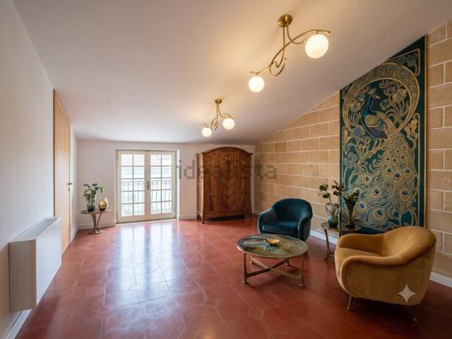 Appartamento in vendita di 220 m² in Via Filippo Turati, 3
