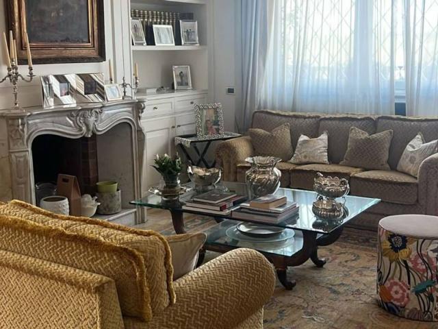 Appartamento in vendita di 220 m² in Via Francesco Ferrara, 16