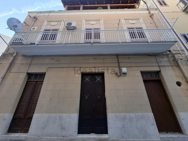 Appartamento in vendita di 220 m² in Via Ludovico Ariosto, 38
