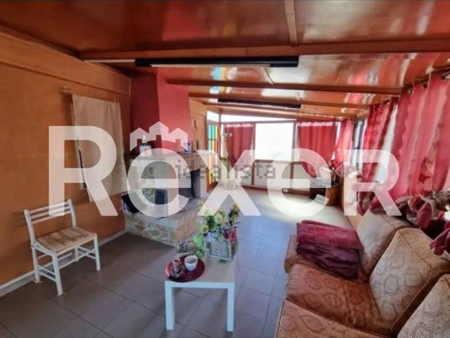 Appartamento in vendita di 220 m² in Via Mons. la Vaccara