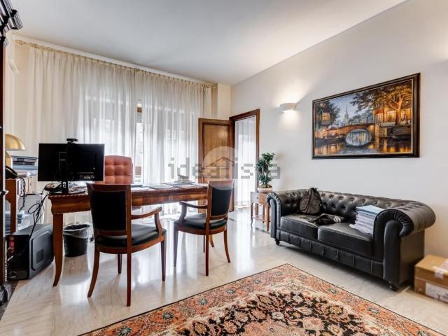 Appartamento in vendita di 220 m² in Via Monte Santo