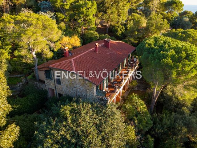 Appartamento in vendita di 220 m² in Via San Martino