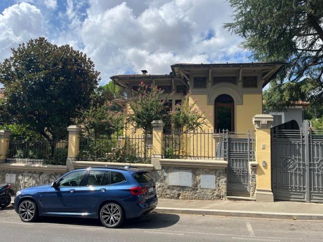 Appartamento in vendita di 220 m² in Via San Domenico