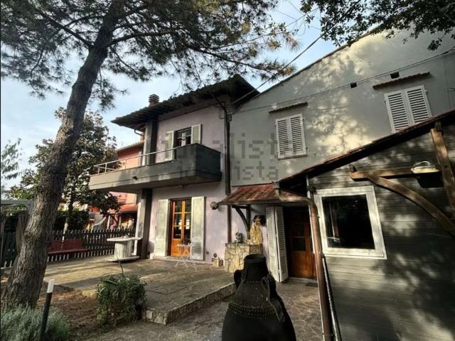 Appartamento in vendita di 220 m² in Via Ponzano