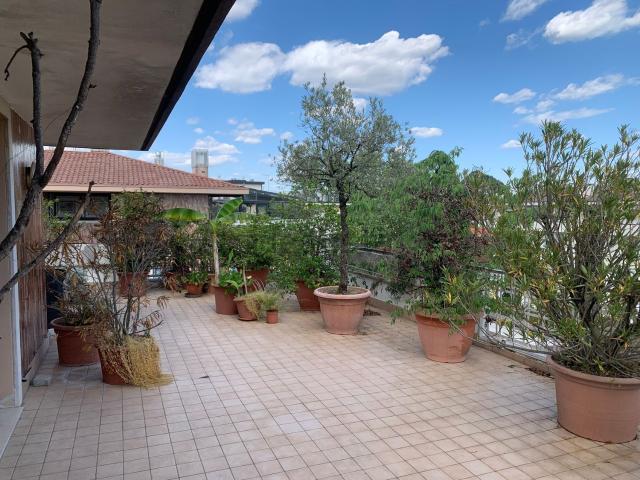 Appartamento in vendita di 220 m² in Via Paolo Veronese, 12
