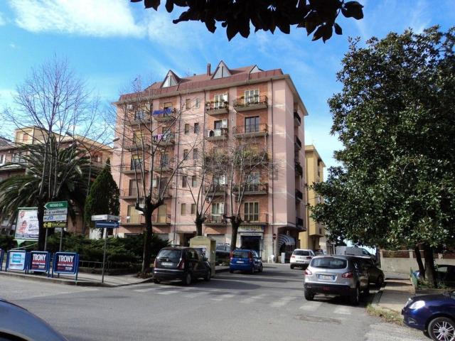 Appartamento in vendita di 220 m² in Via Papandrea S, 19, Vibo Valentia, 2