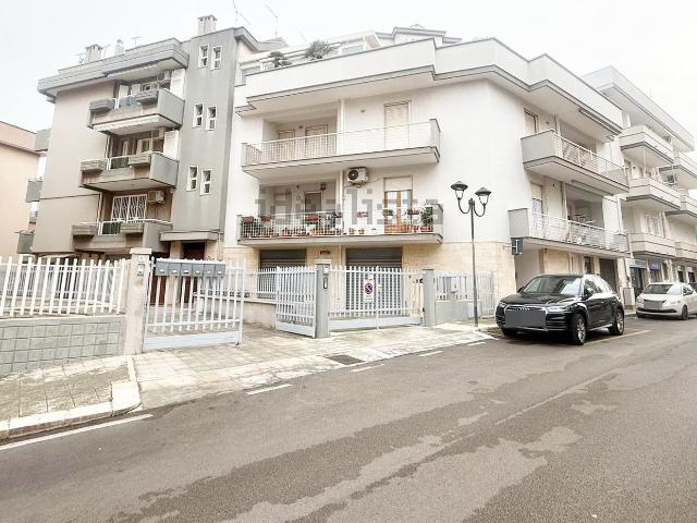 Appartamento in vendita di 220 m² in Via Pasteur, 14
