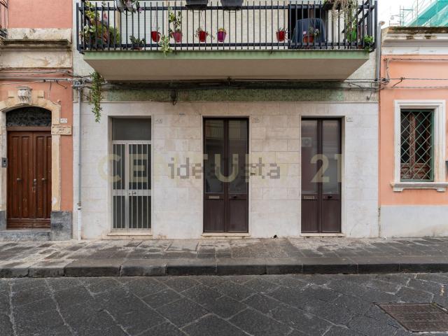 Appartamento in vendita di 220 m² in Via Principe Umberto, 397