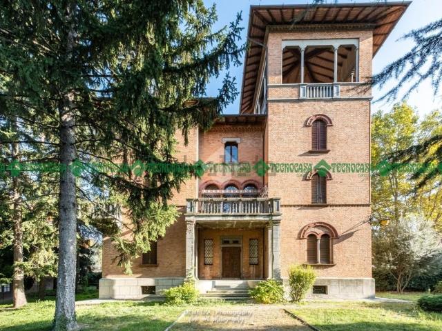 Appartamento in vendita di 220 m² in Via Ripa Inferiore, 2
