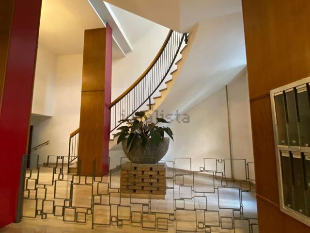 Appartamento in vendita di 220 m² in Viale Medaglie D&apos Oro