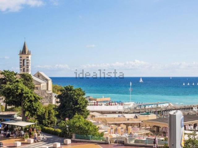 Appartamento in vendita di 220 m² in Viale Nazario Sauro