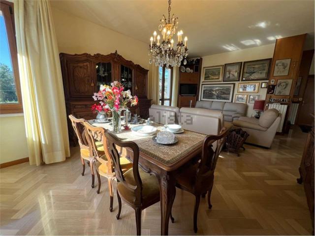Appartamento in vendita di 220 m² in Viale Risorgimento, 91