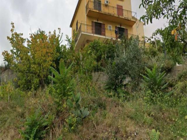 Appartamento in vendita di 220 m² in Contrada Sant&apos Elea