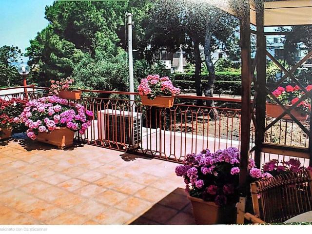 Appartamento in vendita di 220 m² in Contrada Stazzone
