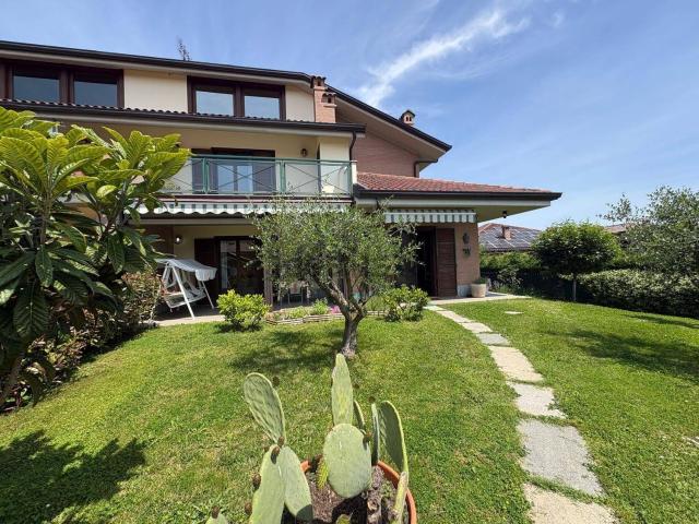 Appartamento in vendita di 220 m² in Corso J. F. Kennedy, 48