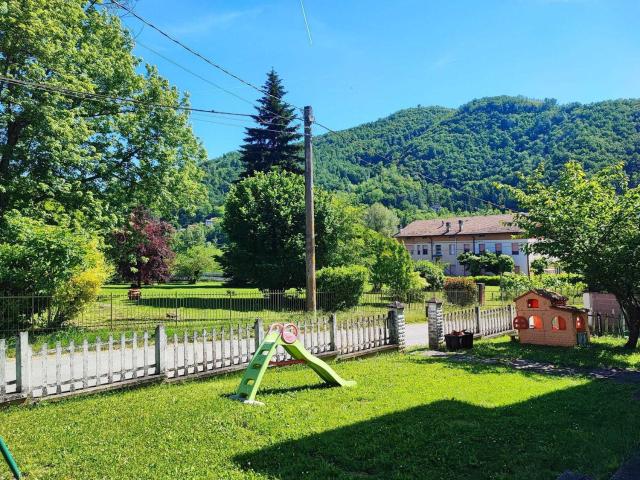 Appartamento in vendita di 220 m² in Località Lugherzano