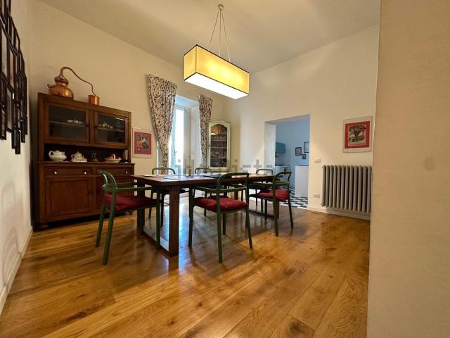 Appartamento in vendita di 220 m² in Piazza GARIBALDI