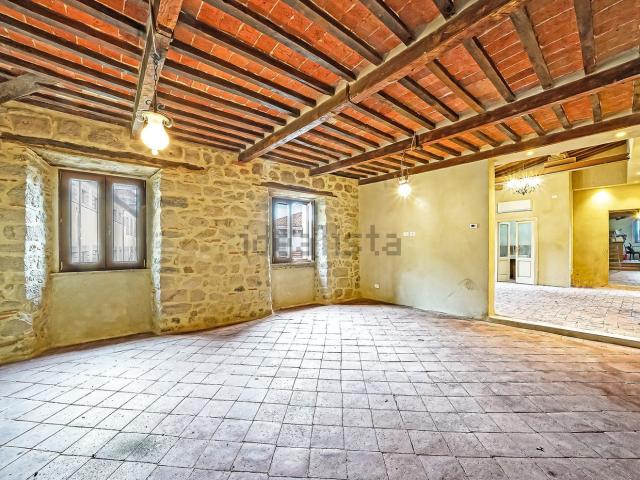 Appartamento in vendita di 220 m² in Piazza Garibaldi