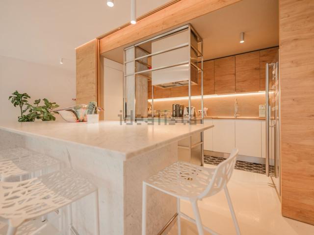 Appartamento in vendita di 220 m² in Piazza XXVII Ottobre