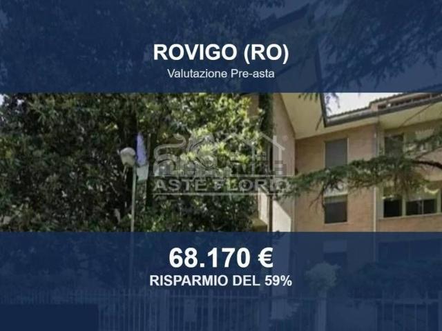 Appartamento in vendita di 221 m² in Via Eugenio Curiel, 1