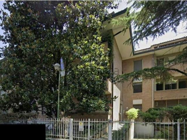 Appartamento in vendita di 221 m² in Via Eugenio Curiel