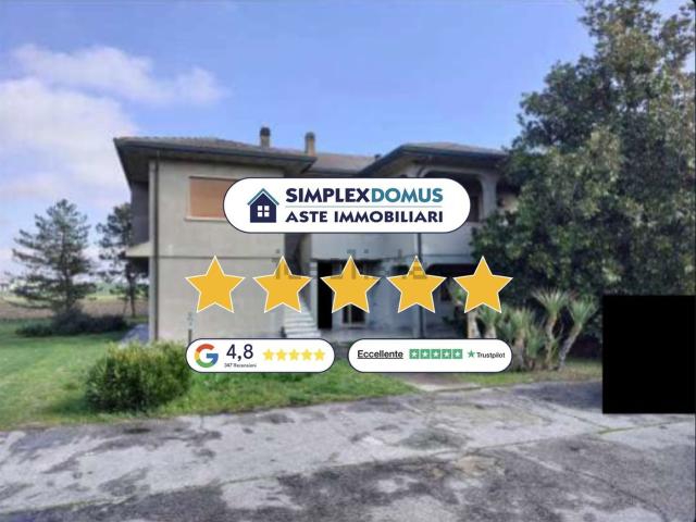 Appartamento in vendita di 221 m² in Via Romea