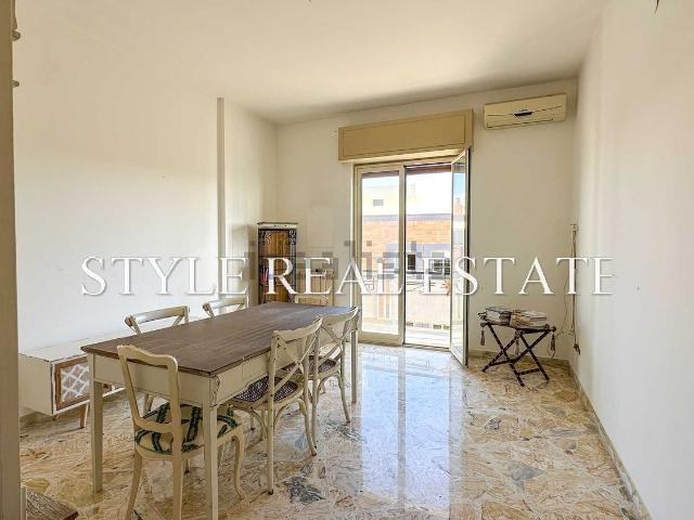 Appartamento in vendita di 222 m² in Via Adda, 33
