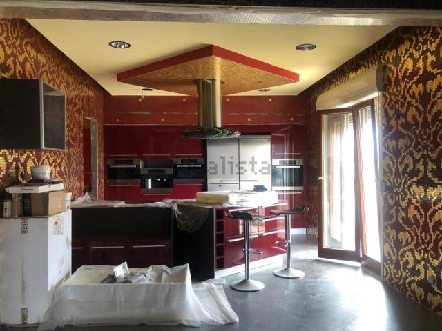 Appartamento in vendita di 222 m² in Via Monsignor Angelo Paino, 14