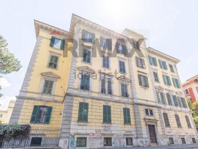 Appartamento in vendita di 222 m² in Via Prenestina, 82