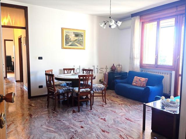 Appartamento in vendita di 222 m² in Viale 2 Giugno