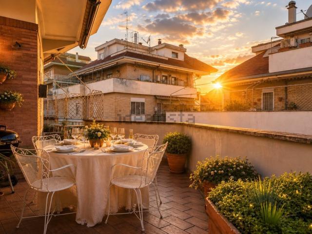 Appartamento in vendita di 223 m² in Via Renato Fucini, 248