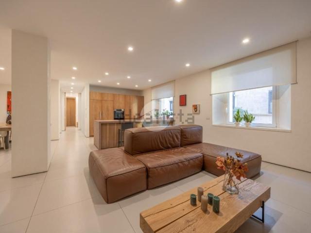 Appartamento in vendita di 223 m² in Vicolo Stella, 11
