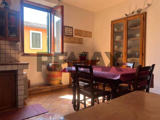 Appartamento in vendita di 224 m² in Via Spoletini, 9