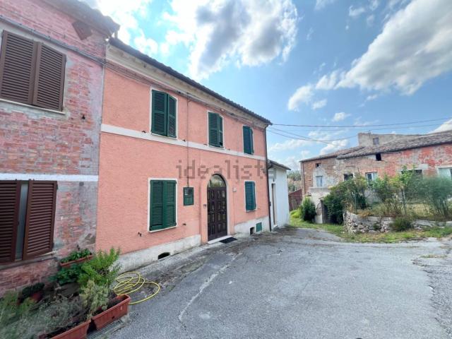 Appartamento in vendita di 224 m² in Località Cantia
