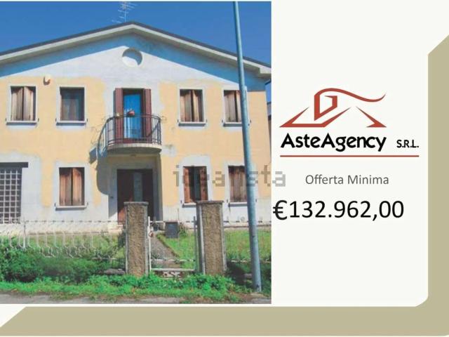 Appartamento in vendita di 225 m² in Via Confine, 12