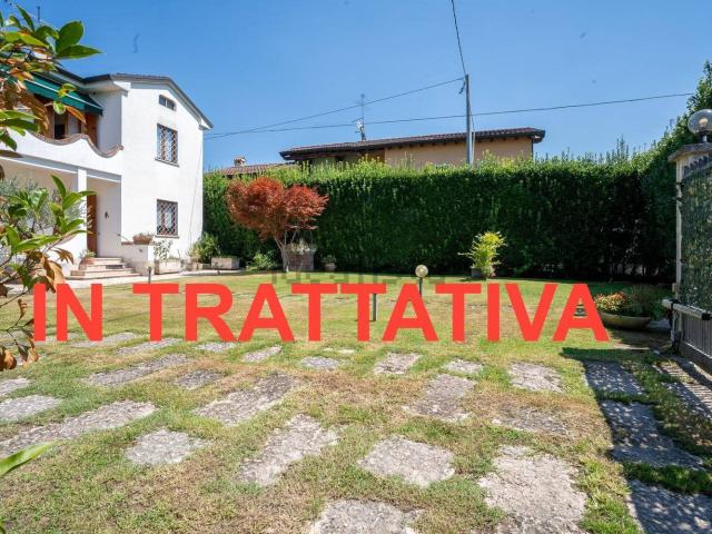 Appartamento in vendita di 225 m² in Via Custoza